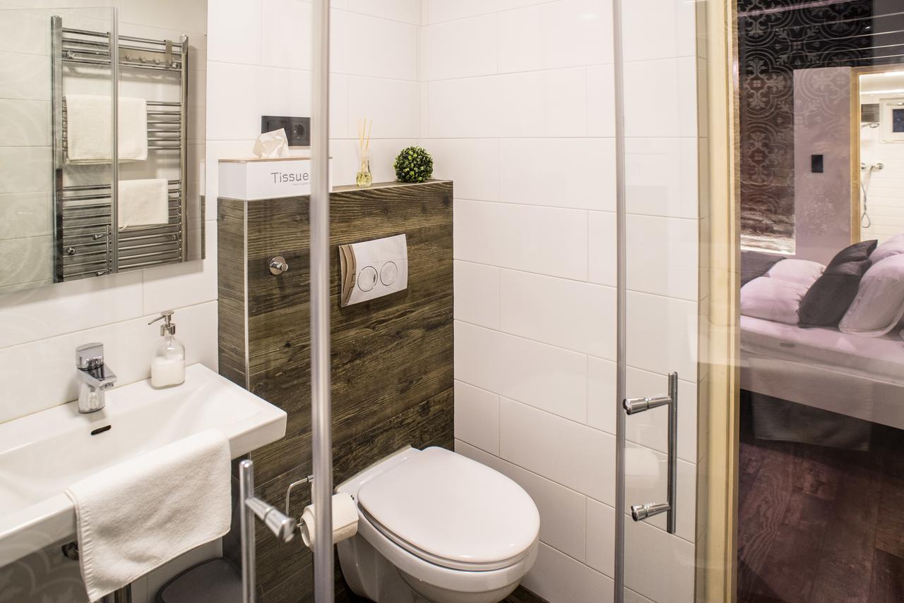 Very Stylish And Fresh Studio Home In The Center Budapest Eksteriør billede