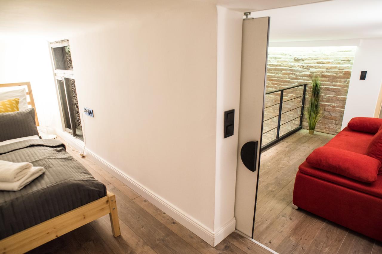 Very Stylish And Fresh Studio Home In The Center Budapest Eksteriør billede