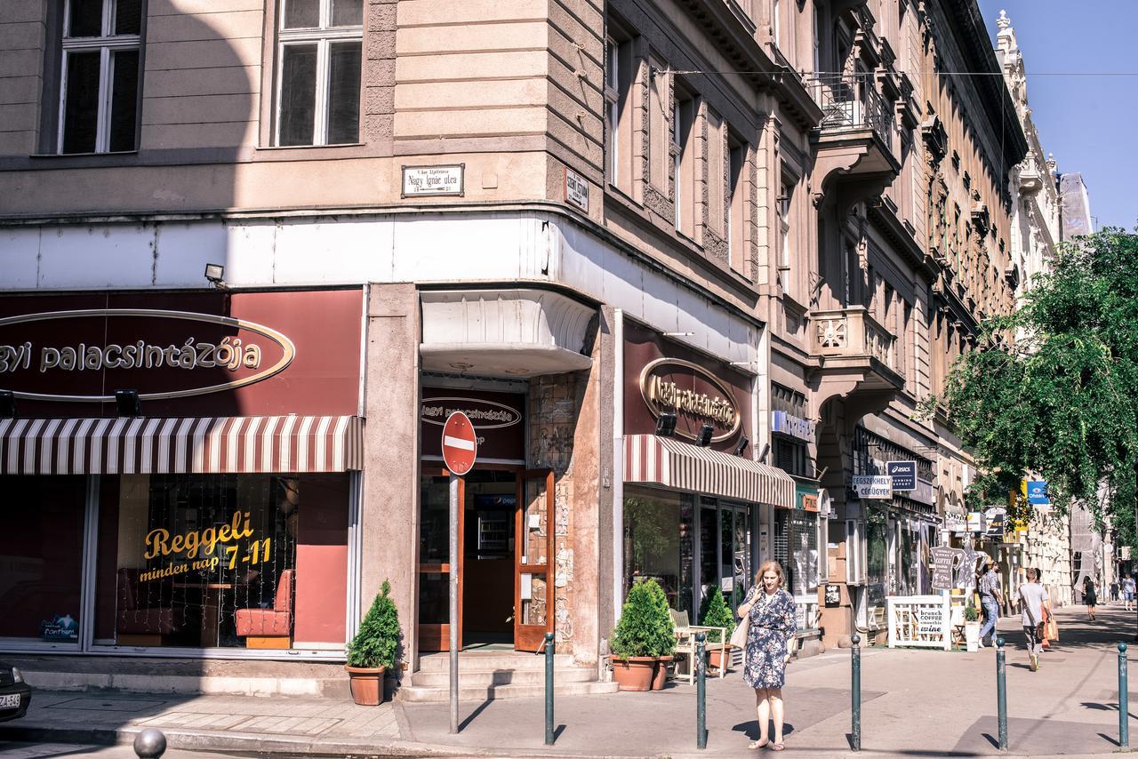 Very Stylish And Fresh Studio Home In The Center Budapest Eksteriør billede